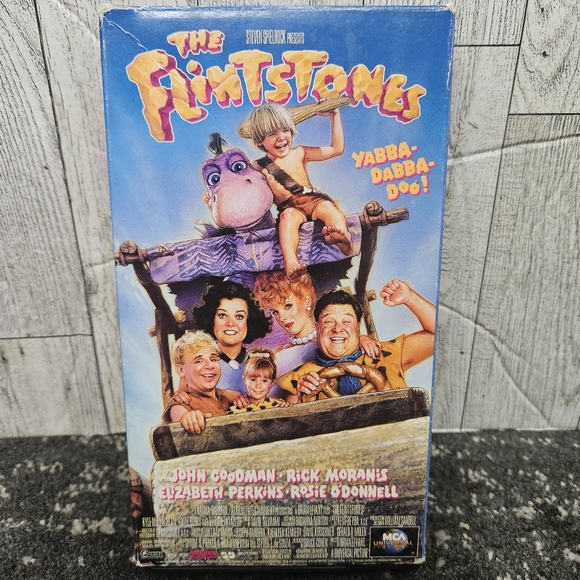 The Flintstones VHS Steven Spielrock presents w/Cardboard Sleeve Family Movie - Picture 1 of 13